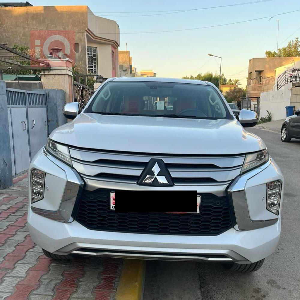 ميتسوبيشي باجيرو سبورت